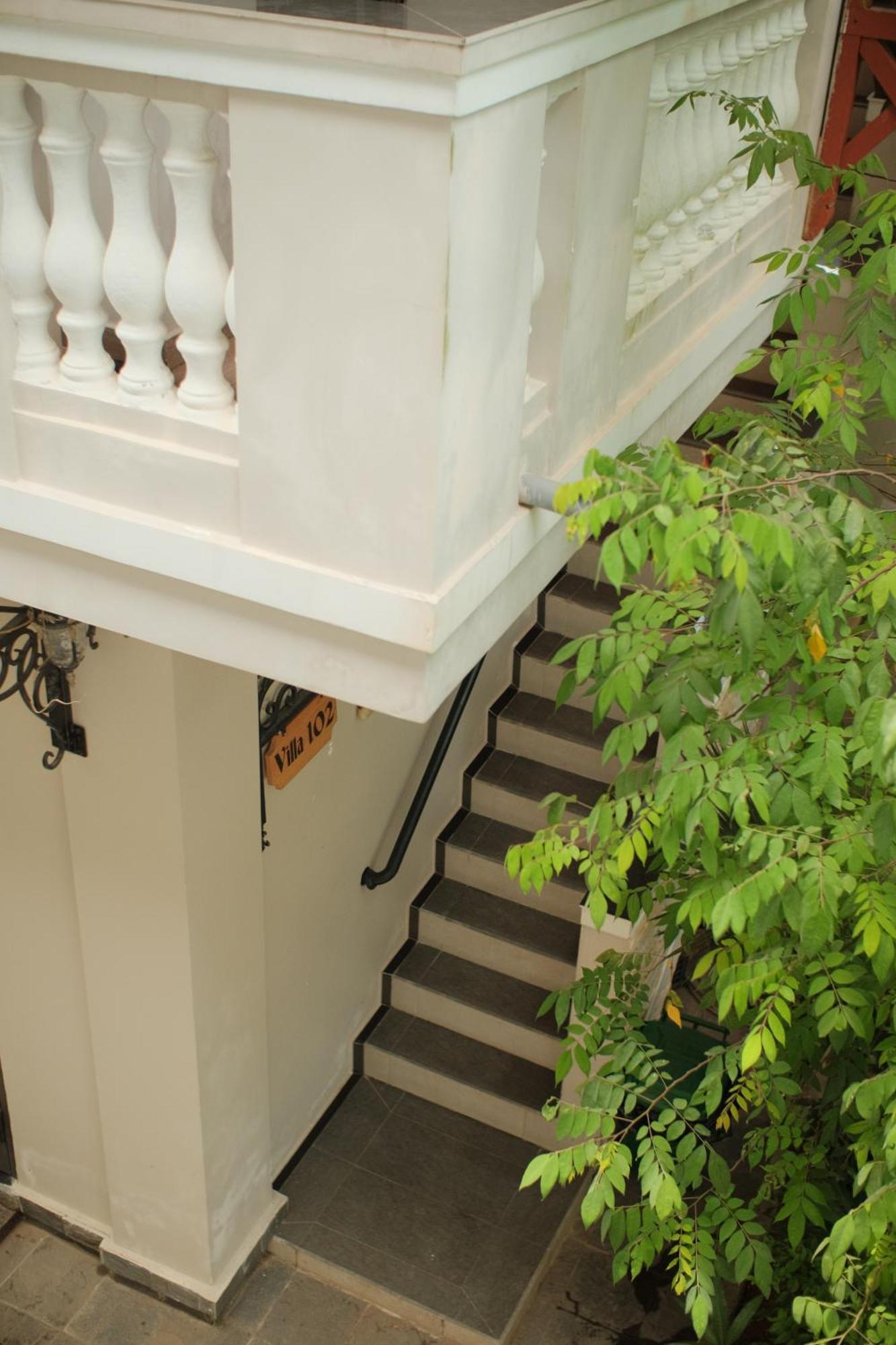 Iris Hill Villa Hue Exterior foto